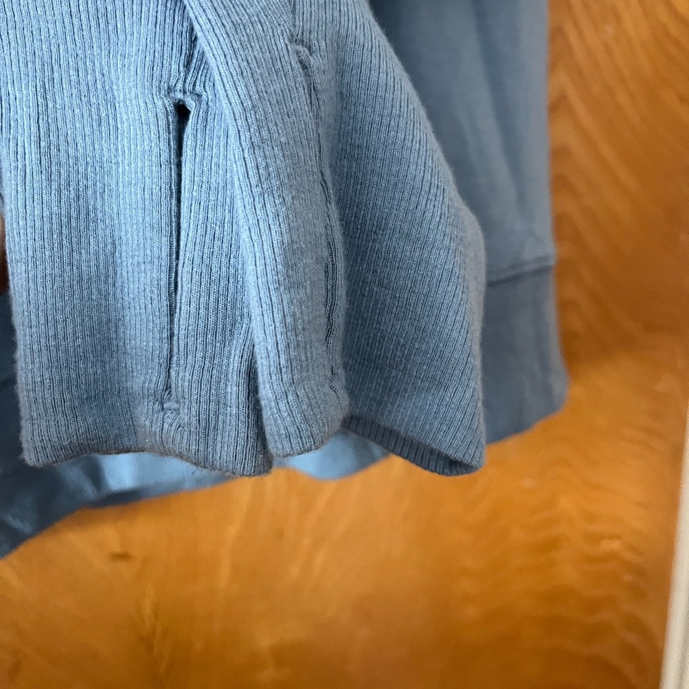 Athleta Blue V-Neck Sweatshirt L - Picture 4 of 9